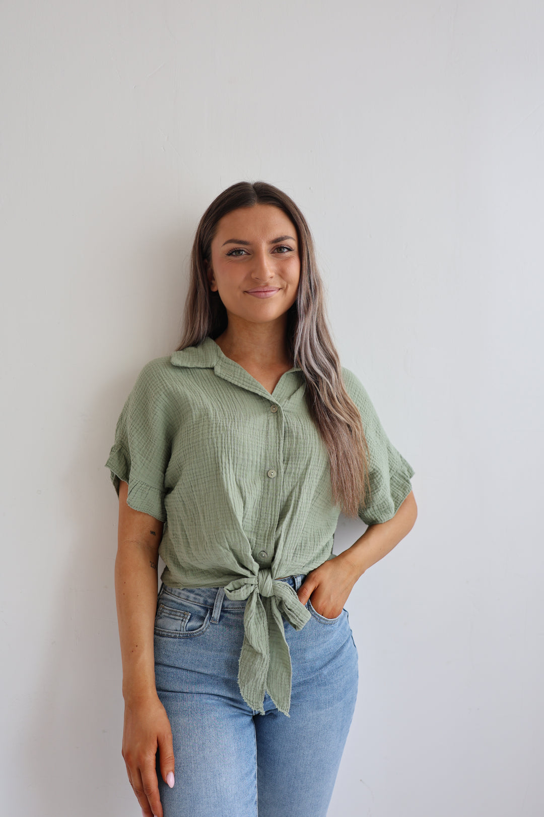 T-Shirt aus Musselin mit Knoten