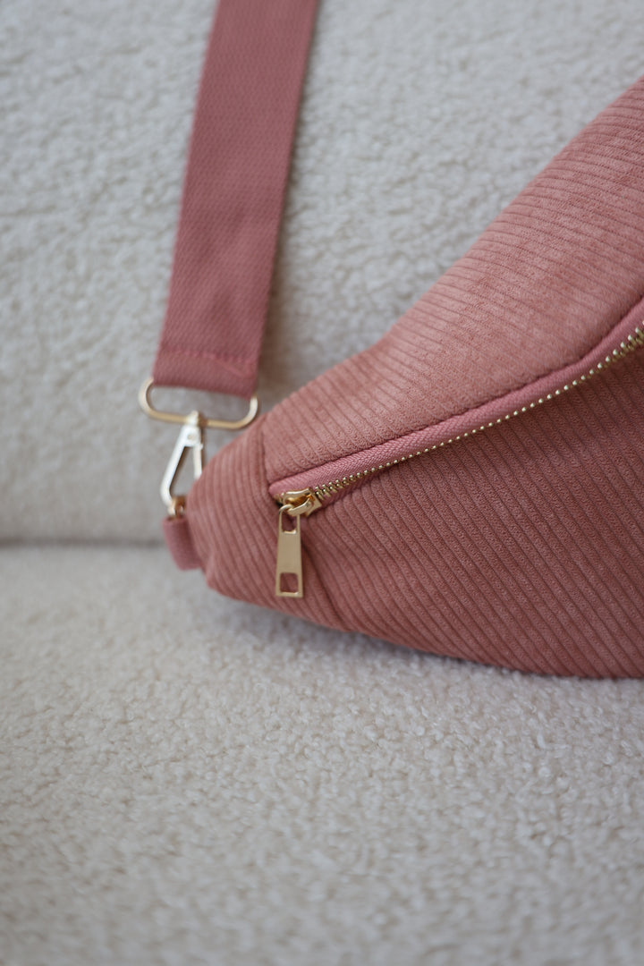 Crossbody Bag in Cord-Optik