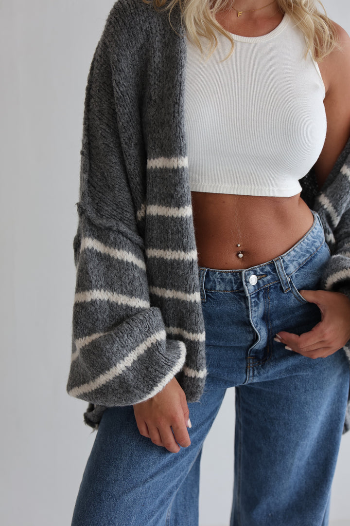 Oversize Strickcardigan Half Stripes