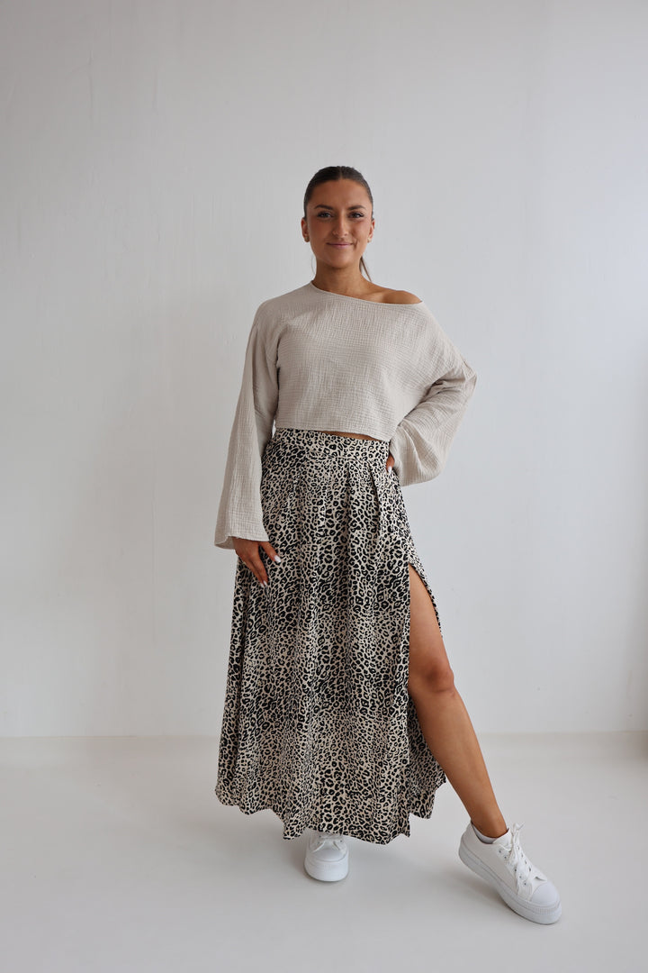 Luftiger Rock mit Leoprint Layla