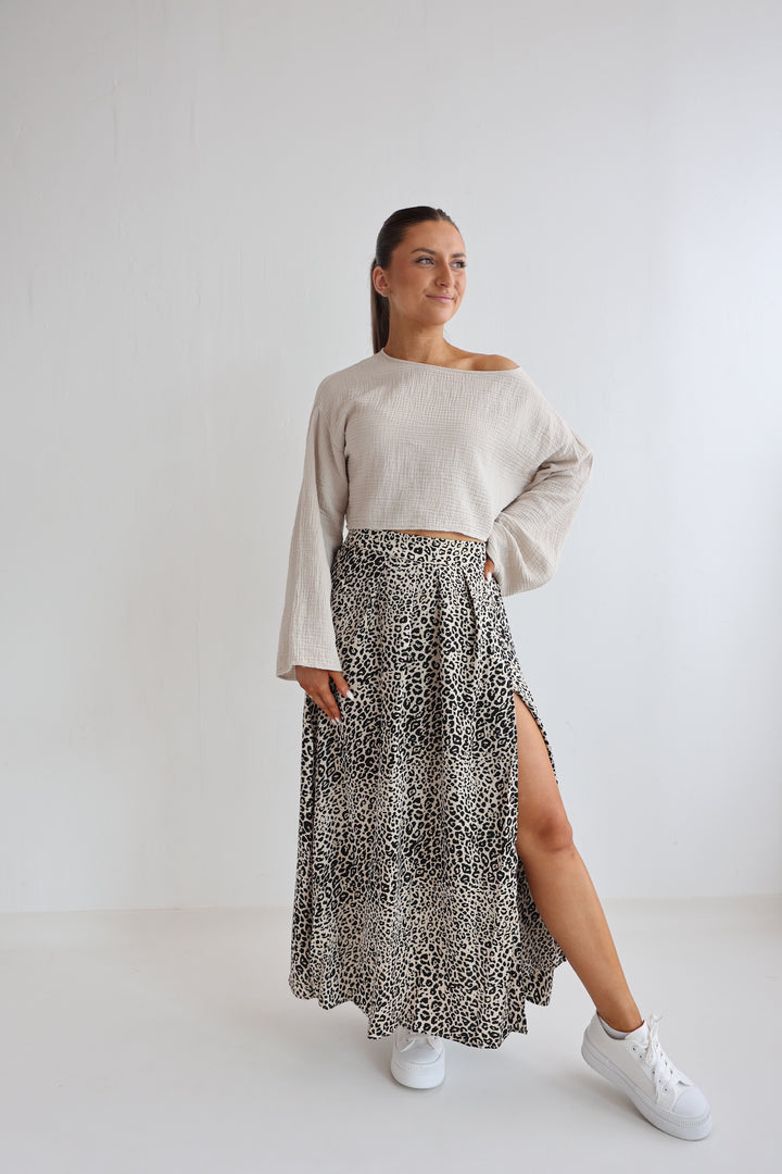 Luftiger Rock mit Leoprint Layla