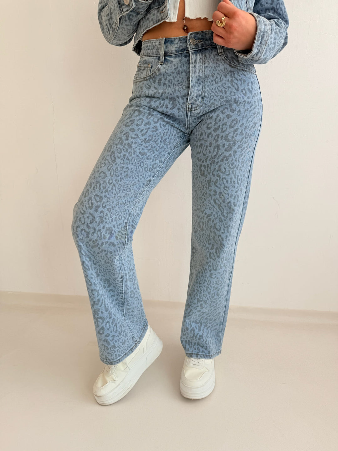 Straight Fit Jeans mit Leoprint Bella