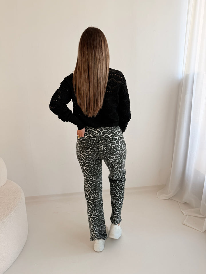 Schwarze Straight Fit Jeans mit Leoprint