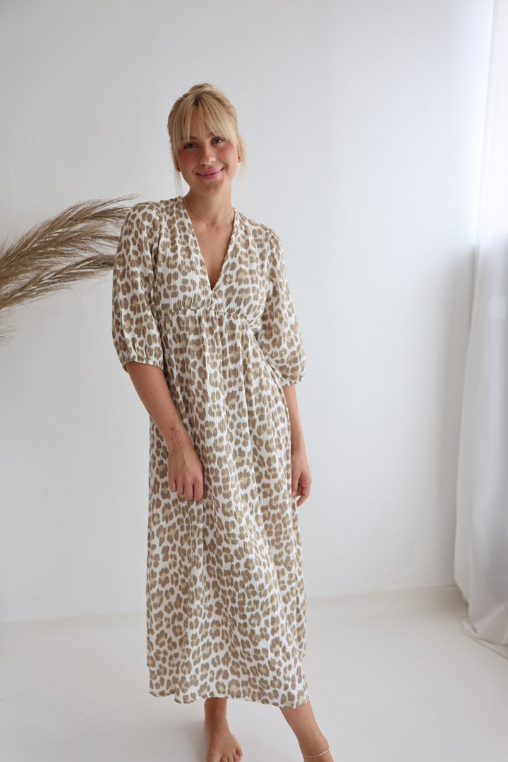 Langes Musselinkleid mit Leoprint Kendra