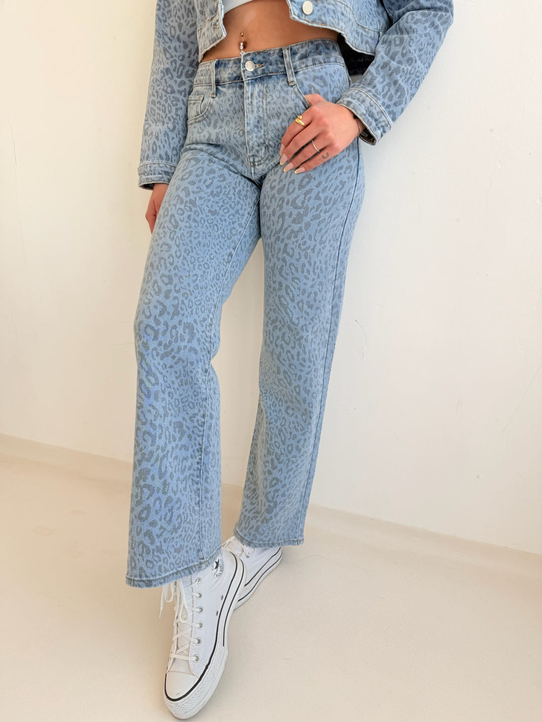 Straight Fit Jeans mit Leoprint Bella