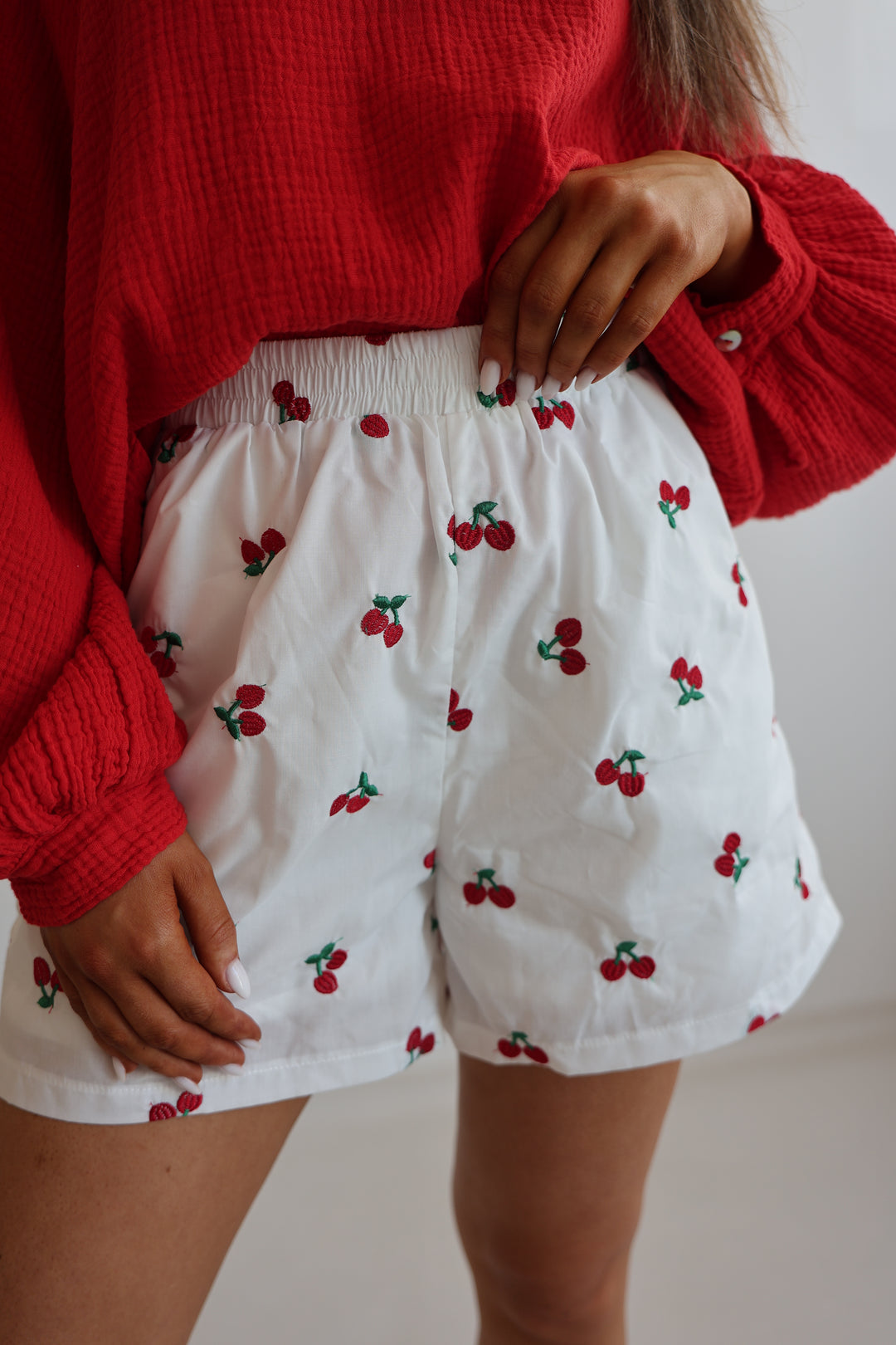 Baumwollshorts Red Cherrys