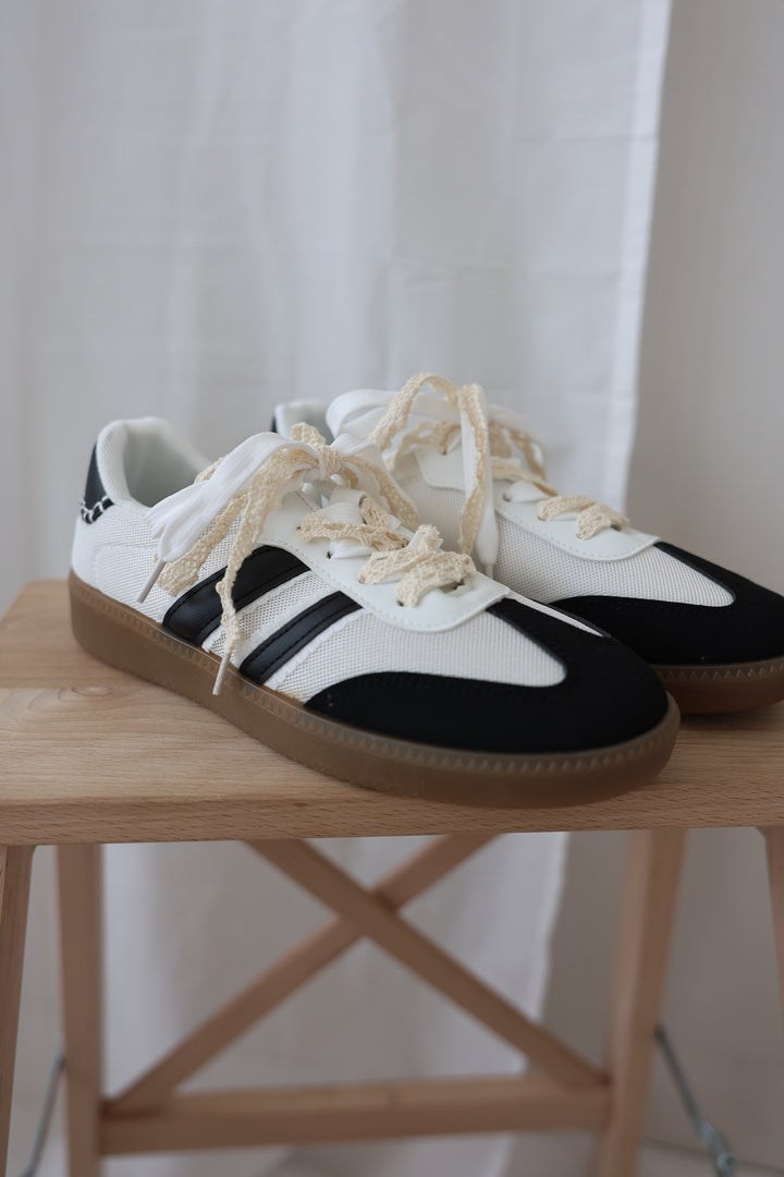 Sneaker Sunny Walks