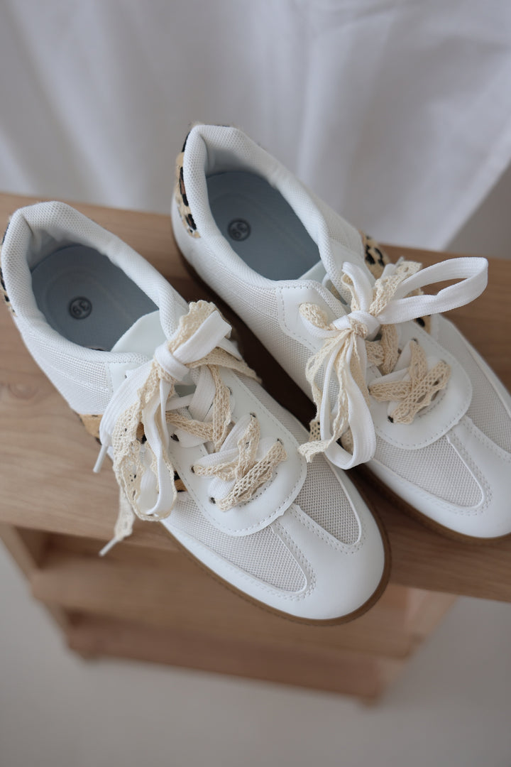 Sneaker Sunny Walks