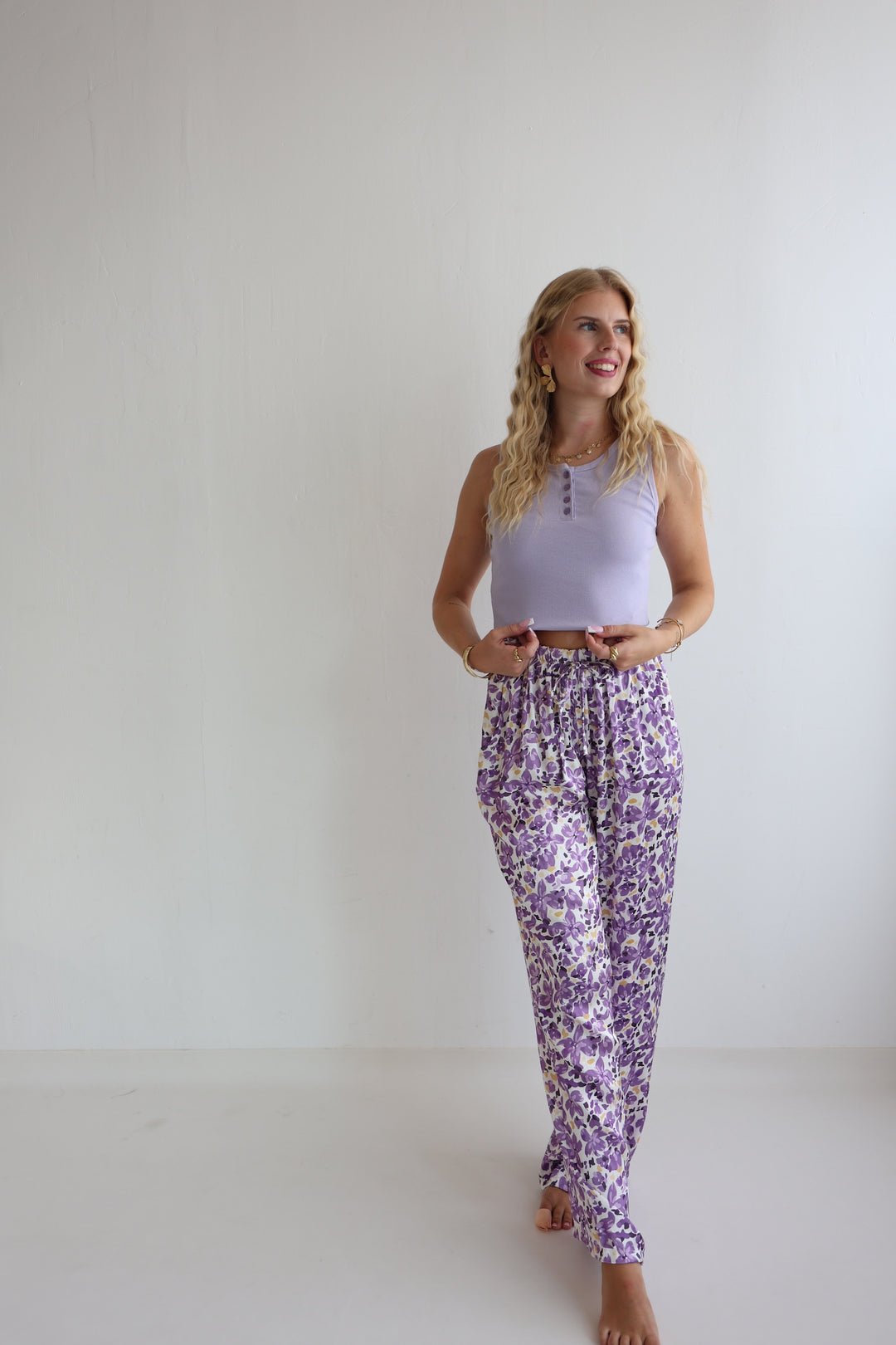 Lockere Hose aus Viskose Sunshine